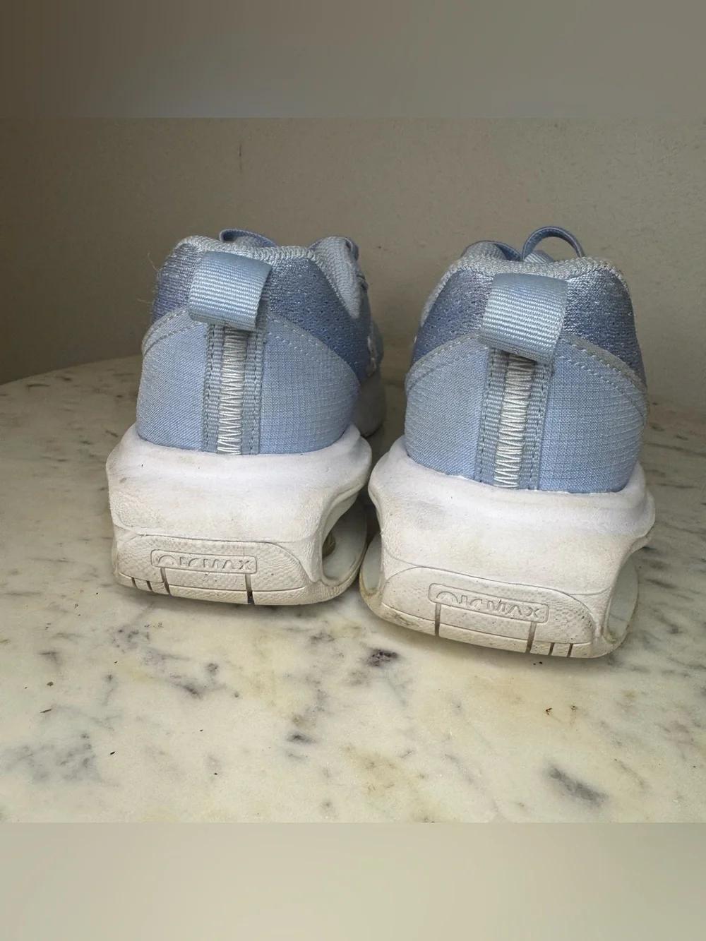 Nike Air Max Shoes Size 3 Youth blue sneakers  MAKE ME AN OFFER!